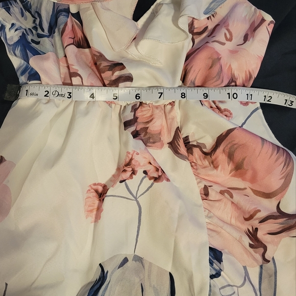 Lady's summer dress..id#004 - Picture 6 of 6